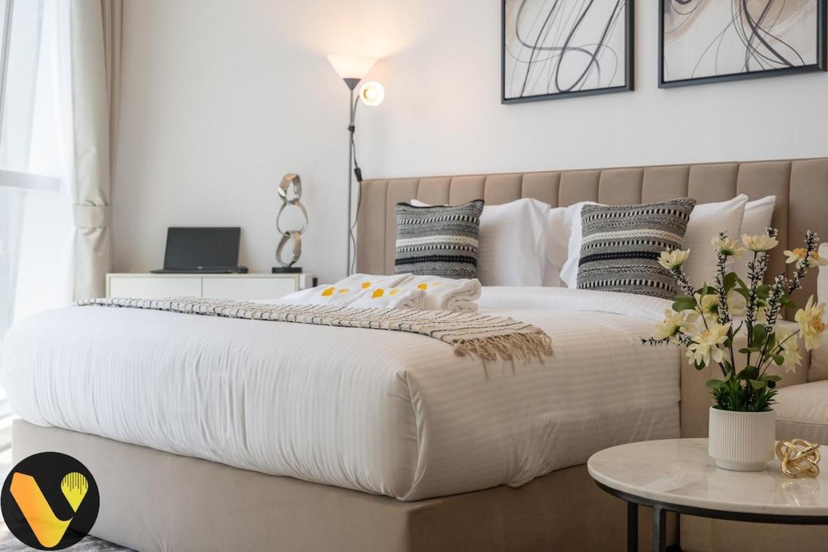 Vogue Business Bay Court Tower, Prime Location, Steps From Business Bay Metro & Jw Marriott Marquis Apartment *