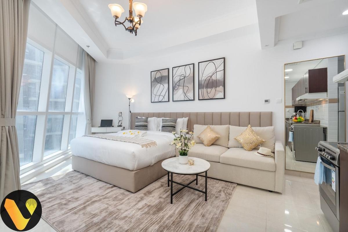 Vogue Business Bay Court Tower, Prime Location, Steps From Business Bay Metro & Jw Marriott Marquis *