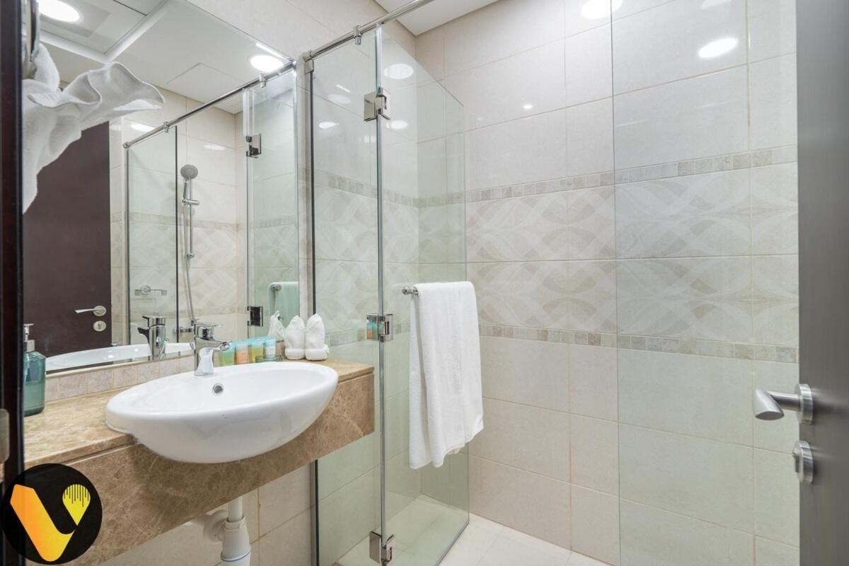 Vogue Business Bay Court Tower, Prime Location, Steps From Business Bay Metro & Jw Marriott Marquis * Dubai